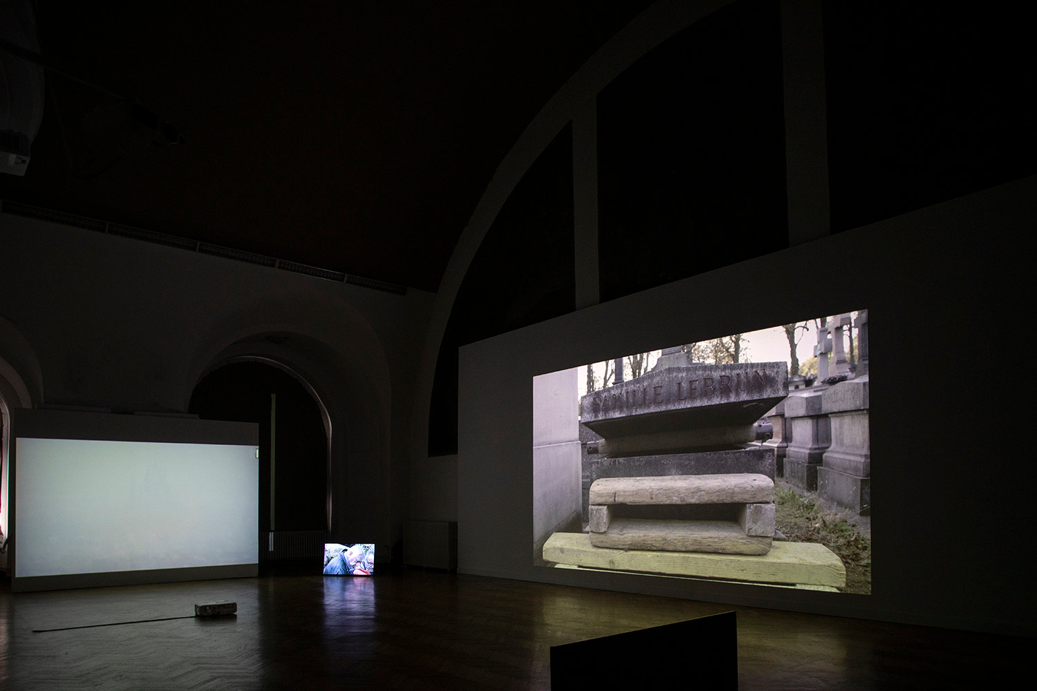 Palatul Universul — HISK X SWITCH — installation view 3