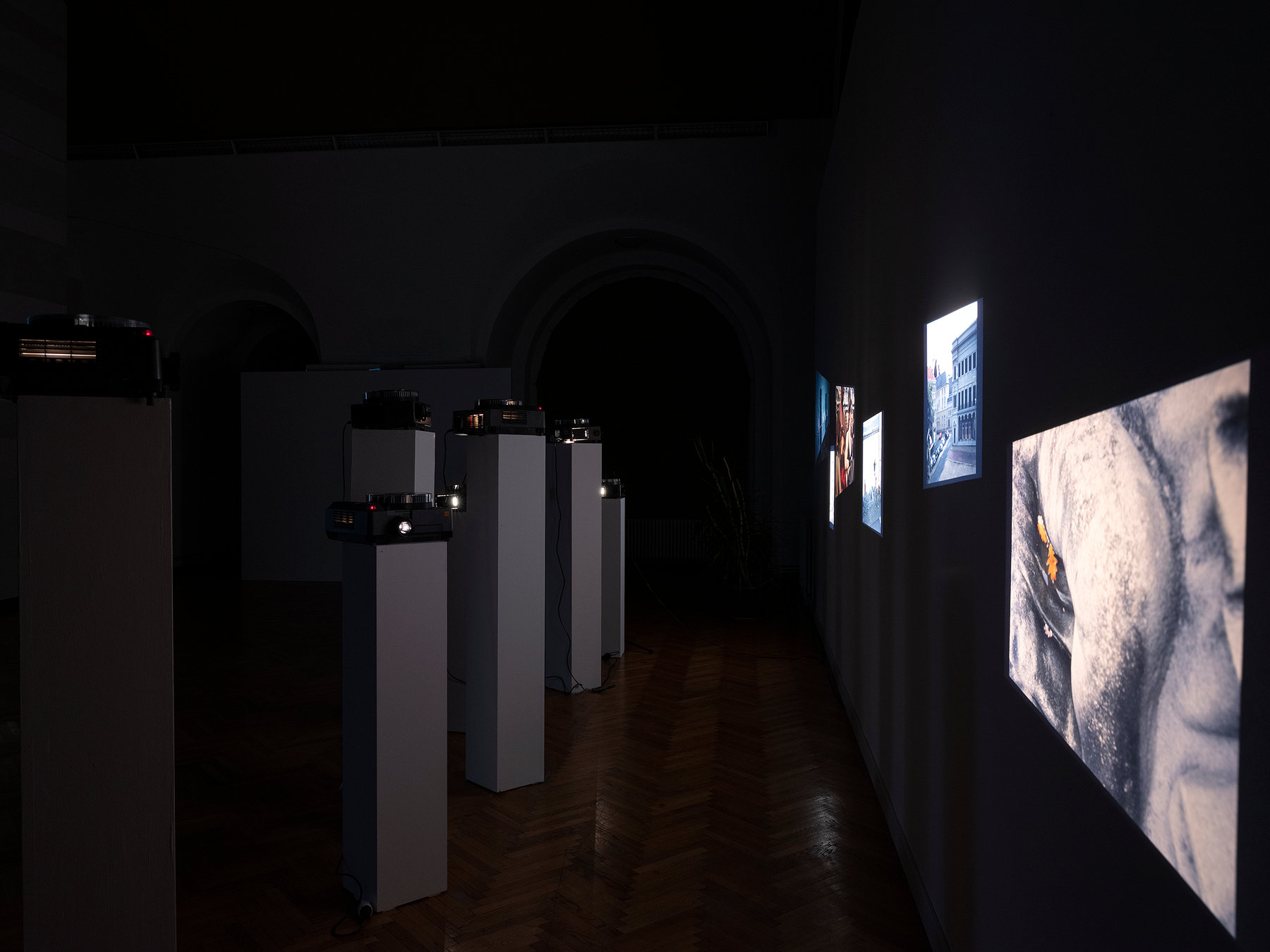 Palatul Universul — Zgomotul Imaginii — installation view 4