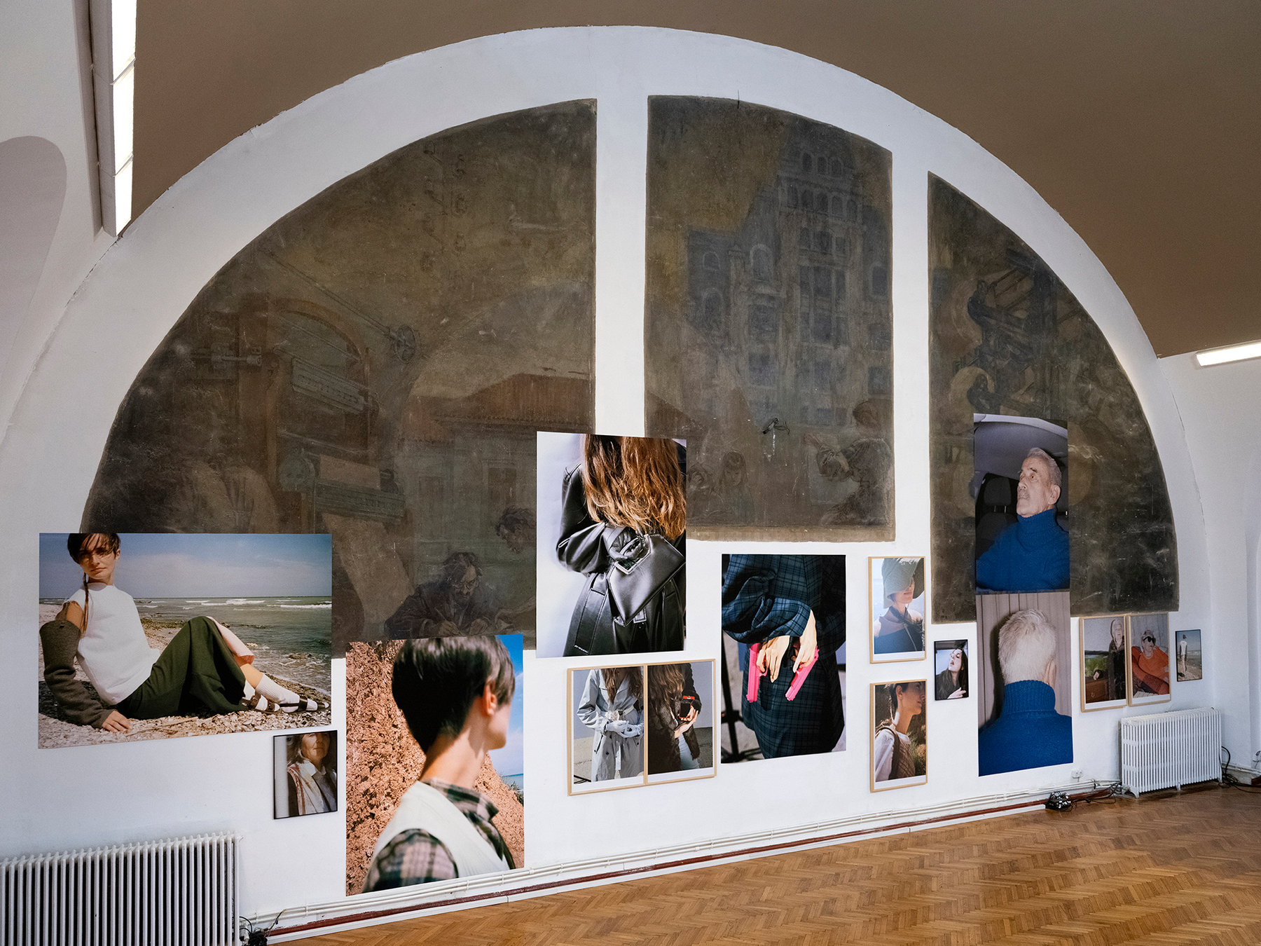 Palatul Universul — Shifting Habits — installation view 4