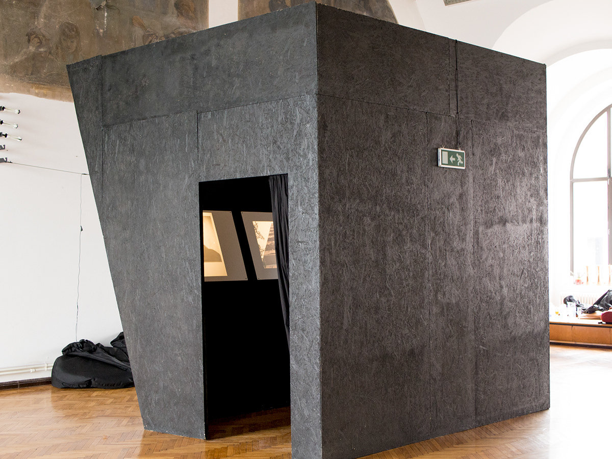 Palatul Universul — Camera Lucida — installation view 1
